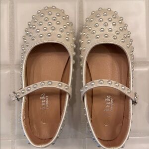 Kids Cream Pearl Embellished Mary Jane Flats